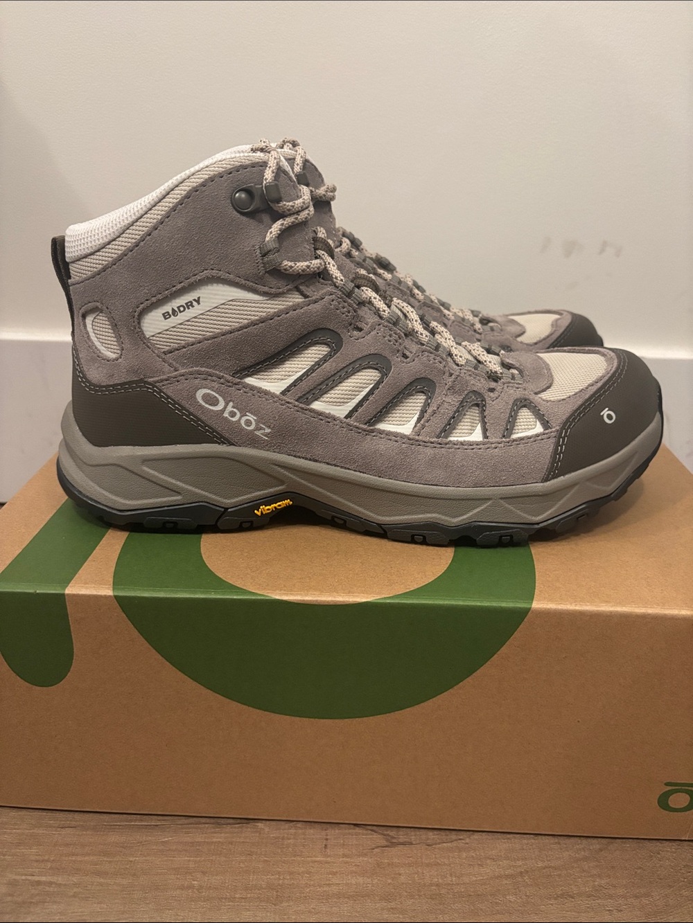 Obōz Women's sawtooth ascent mid b dry waterproof Rockfall size 9 new with box